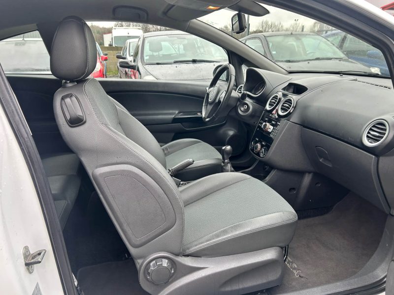 OPEL CORSA 1.4 90CV 2009