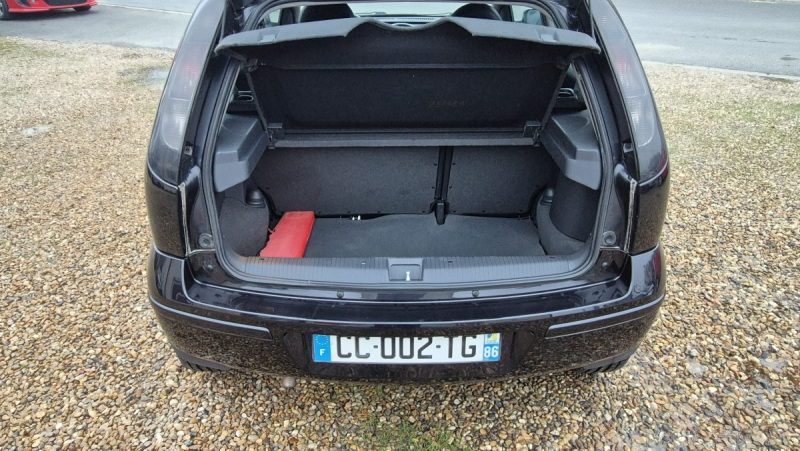 OPEL CORSA 1.2 I 80 CH ESSENTIA 