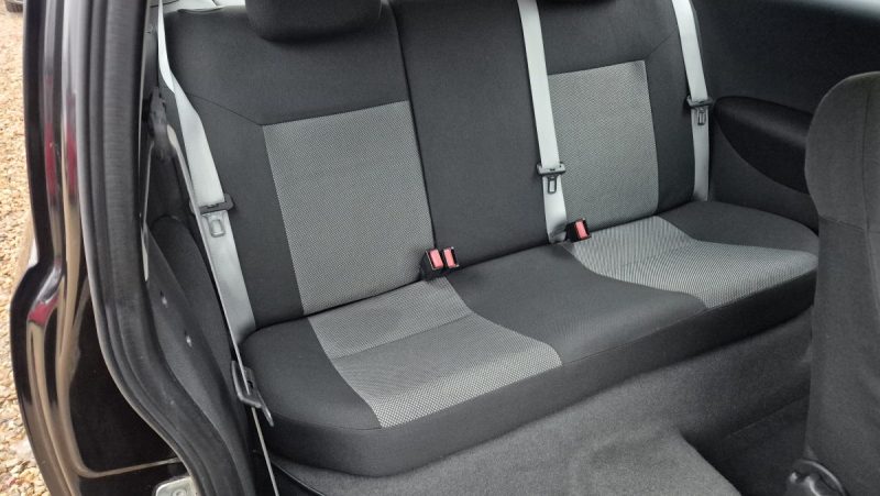 OPEL CORSA 1.2 I 80 CH ESSENTIA 