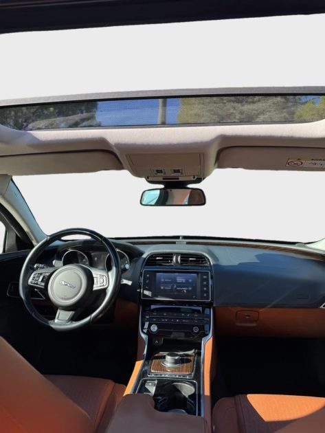 JAGUAR XE 2.0D PORTFOLIO BVA8