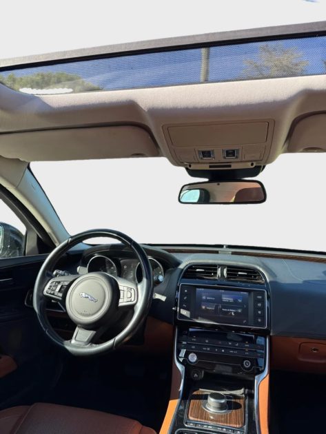 JAGUAR XE 2.0D PORTFOLIO BVA8