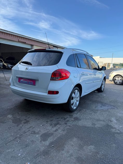 RENAULT CLIO III 1.6 16V 110CH XV DE FRANCE BVA 2012