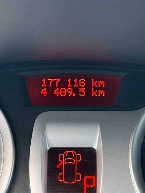 RENAULT CLIO III 1.6 16V 110CH XV DE FRANCE BVA 2012