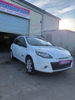 RENAULT CLIO III 1.6 16V 110CH XV DE FRANCE BVA 2012