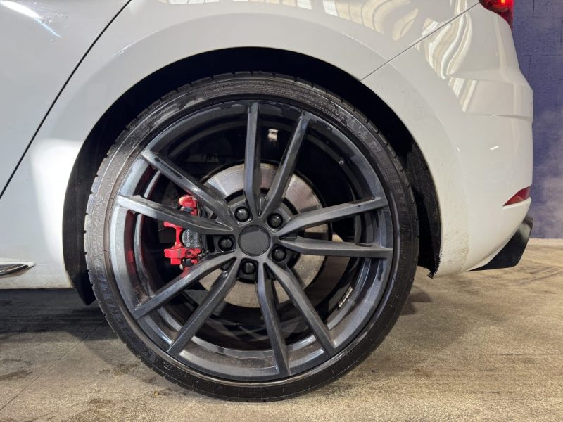 SEAT LEON CUPRA PERFORMANCE 2.0 300CV ENTRETIEN AVEC FACTURES