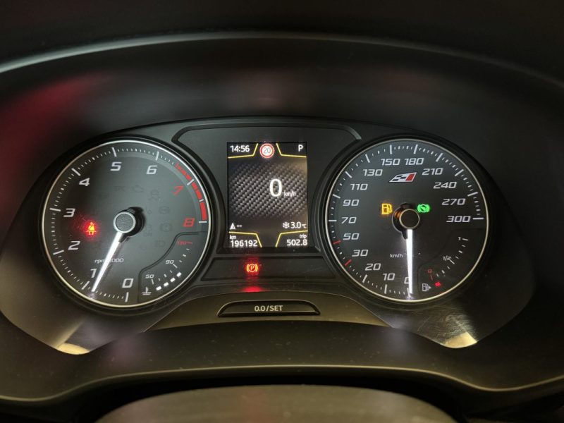 SEAT LEON CUPRA PERFORMANCE 2.0 300CV ENTRETIEN AVEC FACTURES
