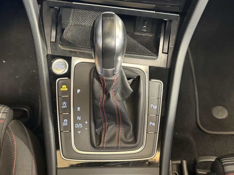 VOLKSWAGEN GOLF VII 2.0 TSI 245cv GTI PERFORMANCE DSG7 - TOIT OUVRANT - 105 000klm 