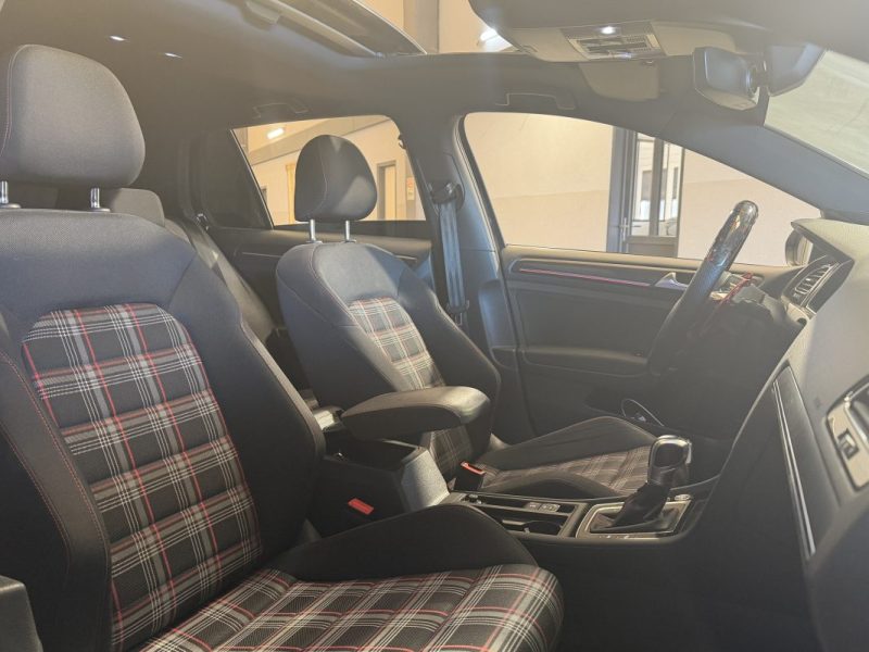 VOLKSWAGEN GOLF VII 2.0 TSI 245cv GTI PERFORMANCE DSG7 - TOIT OUVRANT - 105 000klm 