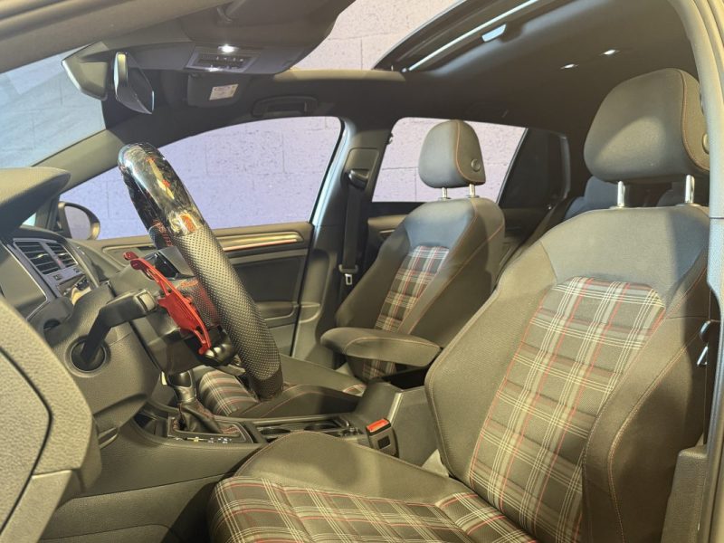 VOLKSWAGEN GOLF VII 2.0 TSI 245cv GTI PERFORMANCE DSG7 - TOIT OUVRANT - 105 000klm 