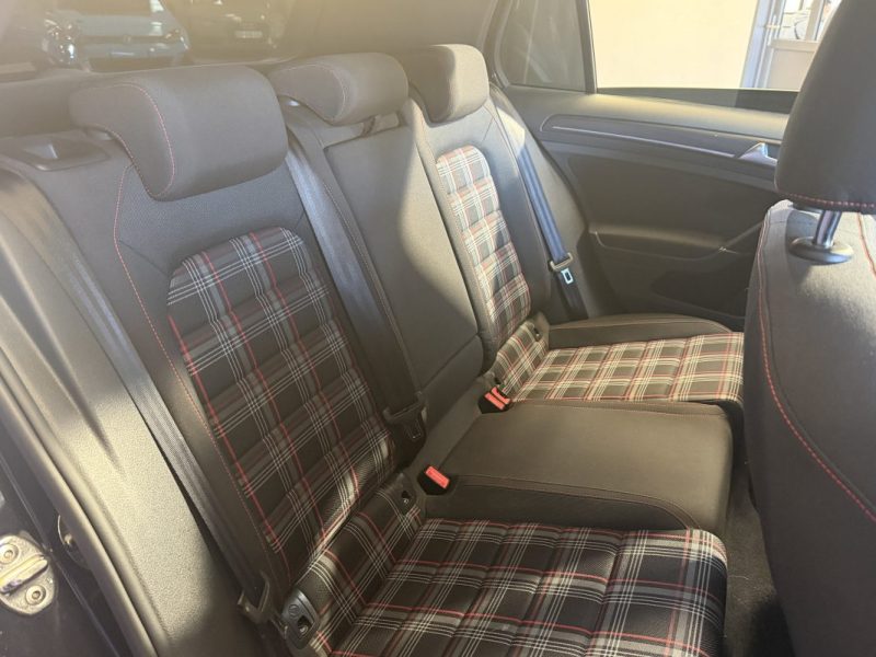 VOLKSWAGEN GOLF VII 2.0 TSI 245cv GTI PERFORMANCE DSG7 - TOIT OUVRANT - 105 000klm 