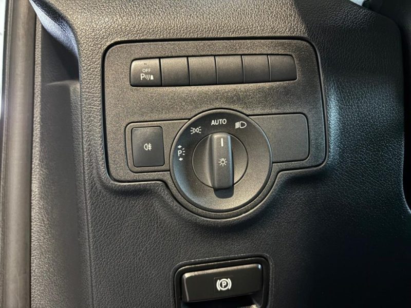 Mercedes Vito 116 2.0 CDI 163ch 🚐✨ Attelage 🔗 Dépôt-vente 📋 Reprise 🔄