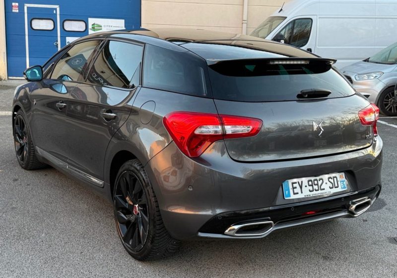 DS DS5 2.0 BlueHDi 180 SS EAT6 Performance Line - Kit de distribution à jour