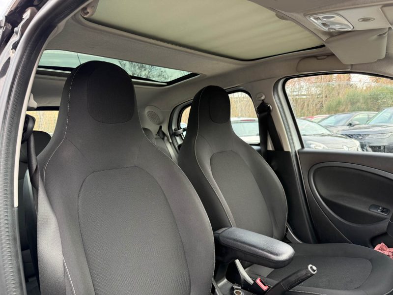 SMART FORFOUR 90CH PASSION TWINAMIC E6C 42MKM