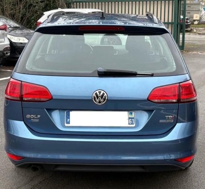 VOLKSWAGEN GOLF VII 1.6 TDI 105CH BLUEMOTION TECHNOLOGY FAP CONFORTLINE BUSINESS 2014