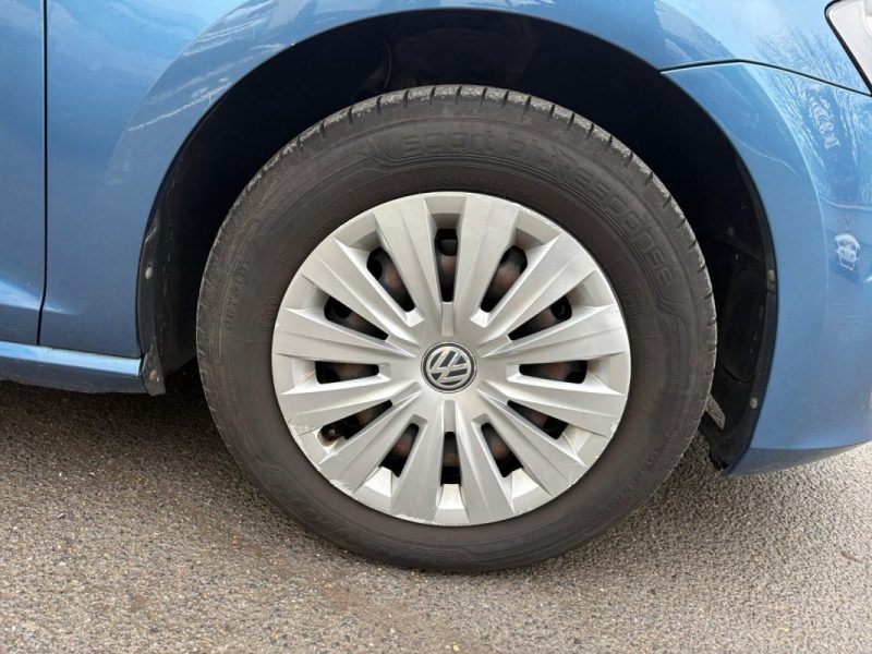 VOLKSWAGEN GOLF VII 1.6 TDI 105CH BLUEMOTION TECHNOLOGY FAP CONFORTLINE BUSINESS 2014