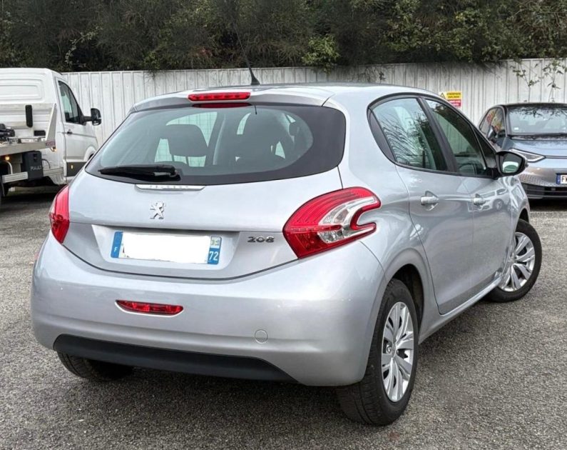 PEUGEOT 208 1.2 PURETECH ACTIVE 5P 2015