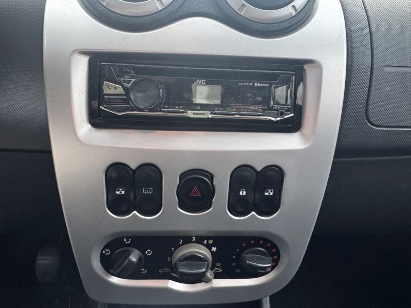 DACIA SANDERO 1.5 DCI 85 BLACK LINE 2010