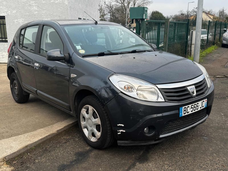 DACIA SANDERO 1.5 DCI 85 BLACK LINE 2010
