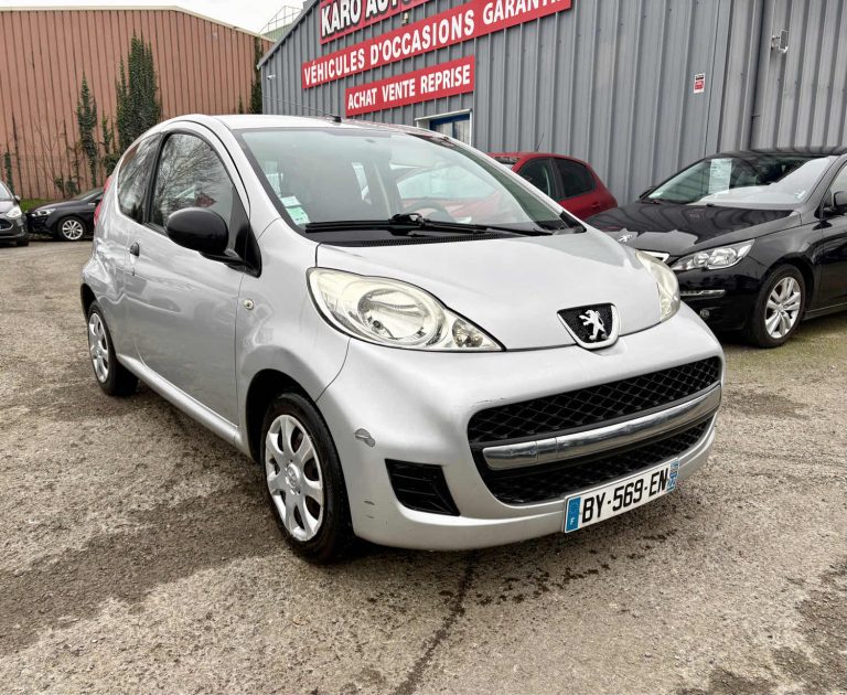 PEUGEOT 107 1.0I - 12V 2011