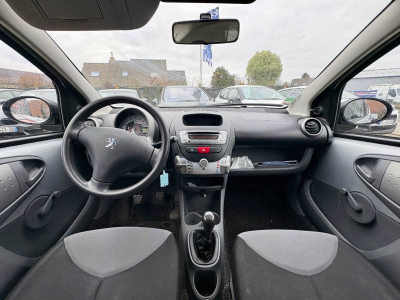 PEUGEOT 107 1.0I - 12V 2011