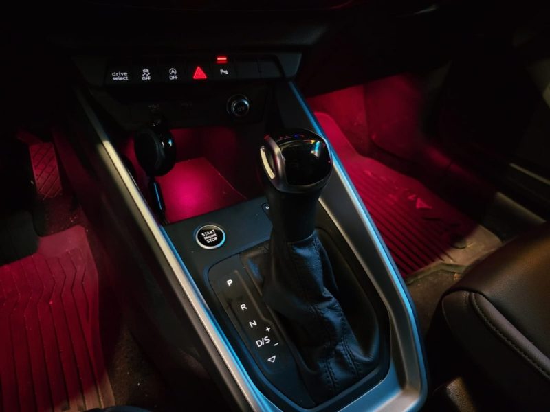 AUDI A1 30 TFSI 110cv ALLSTREET CITYCARVER DESIGN LUXE / APPLE CARPLAY / ECLAIRAGE D'AMBIANCE