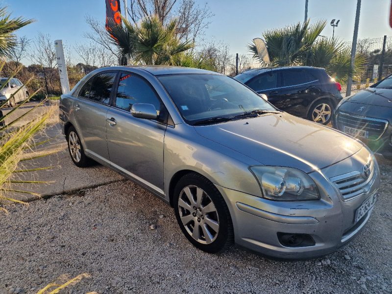TOYOTA AVENSIS 126 D-4D LINEA TERRA 2008