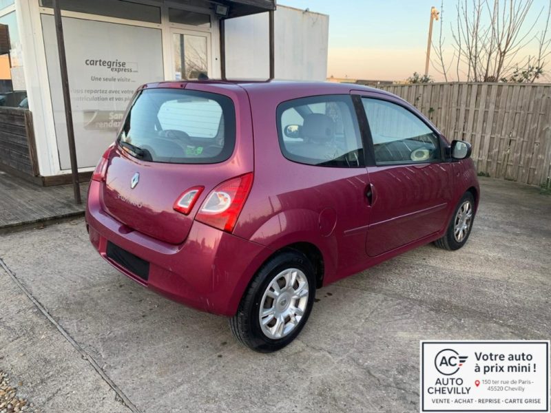 RENAULT TWINGO II 1.2 LEV 16V 75