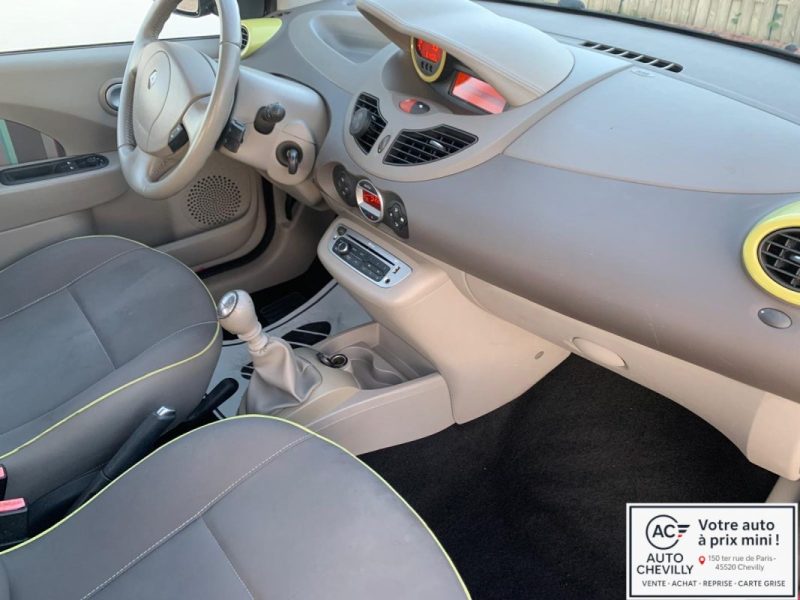 RENAULT TWINGO II 1.2 LEV 16V 75