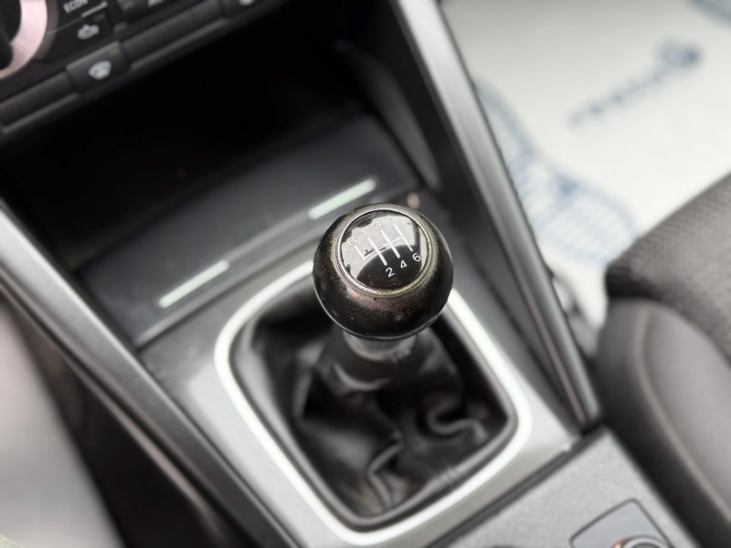 Audi A3 2.0 TDI 140 ch Ambition DPF – Clim Auto – Régulateur – Révisée & Garantie 6 mois