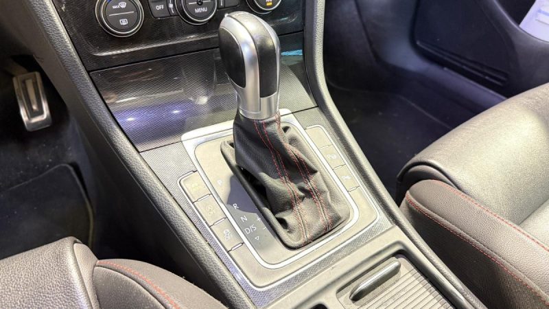 VOLKSWAGEN GOLF VII 2.0 TSI 230CH BLUEMOTION TECHNOLOGY GTI PERFORMANCE DSG6  2016