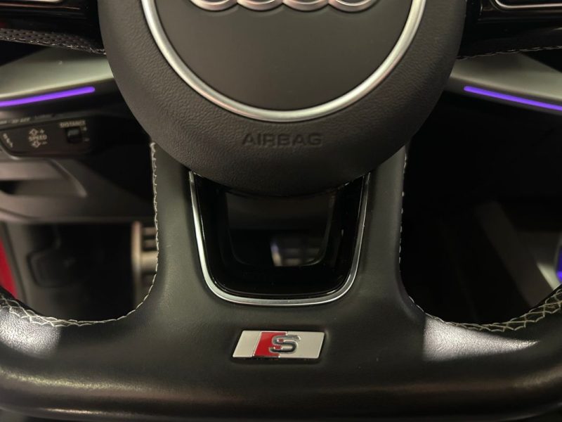 AUDI A3 SB 40 TFSI-E 204 S TRONIC / S LINE / CARPLAY / TOIT OUVRANT / PACK LED / SIEGE CHAUFFANT 