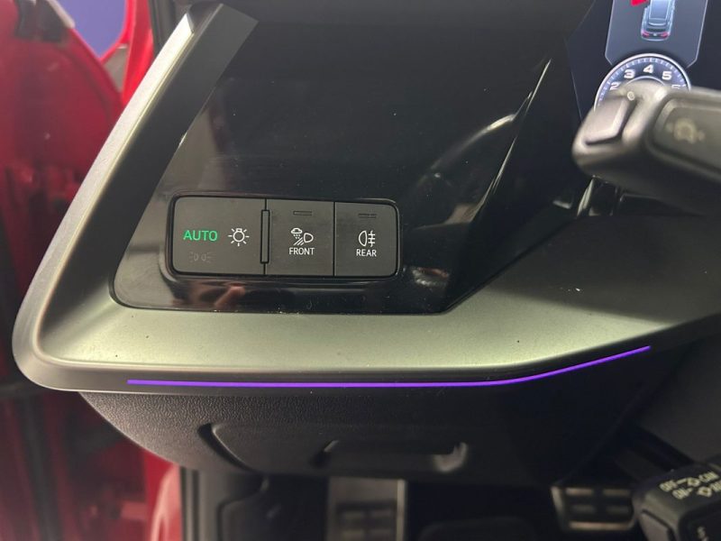 AUDI A3 SB 40 TFSI-E 204 S TRONIC / S LINE / CARPLAY / TOIT OUVRANT / PACK LED / SIEGE CHAUFFANT 