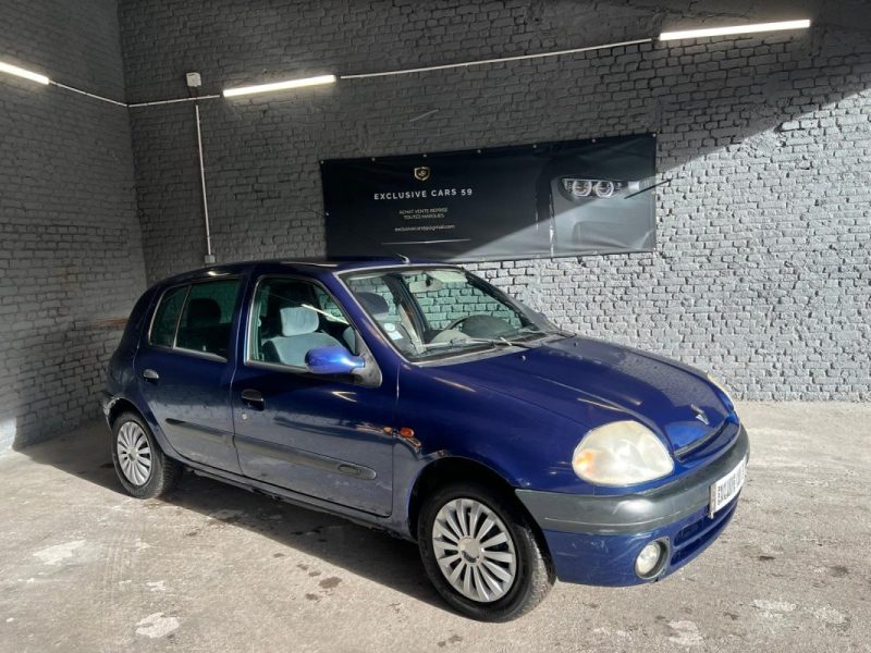 RENAULT CLIO  1.9D GARANTIE 6 MOIS  2001