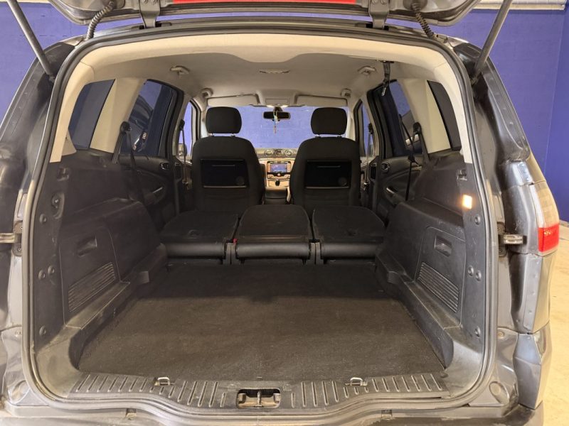  FORD S-MAX / Diesel / 175 ch / Sièges électriques / Radar de recul AV/AR / Power Shift Titanium /