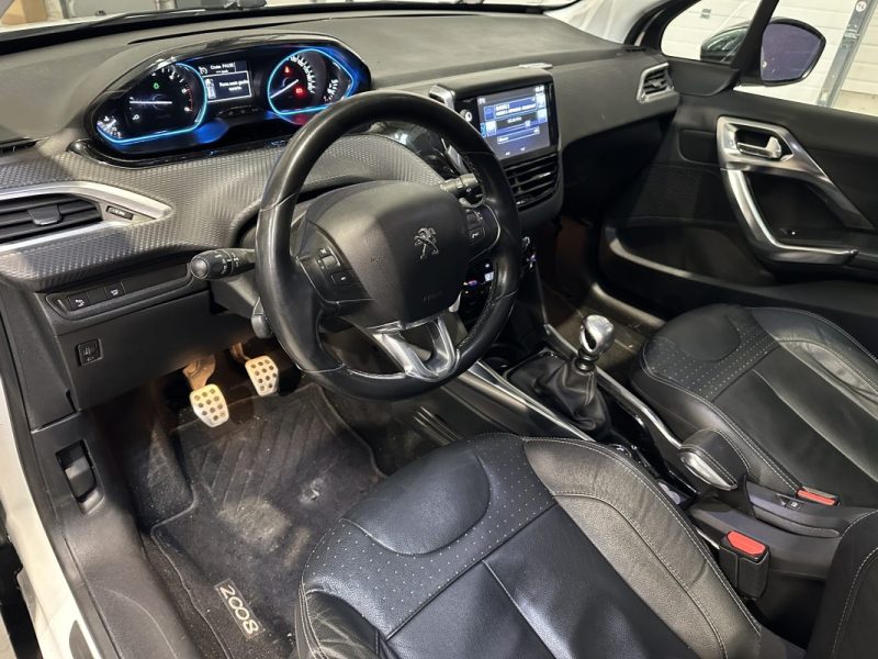 PEUGEOT 2008 1.6 BlueHDi 120ch Urban Cross - KIT DISTRI NEUF