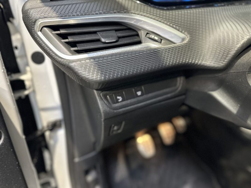 PEUGEOT 2008 1.6 BlueHDi 120ch Urban Cross - KIT DISTRI NEUF