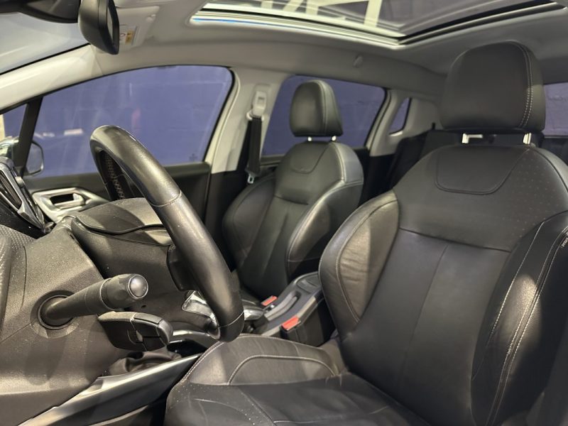 PEUGEOT 2008 1.6 BlueHDi 120ch Urban Cross - KIT DISTRI NEUF