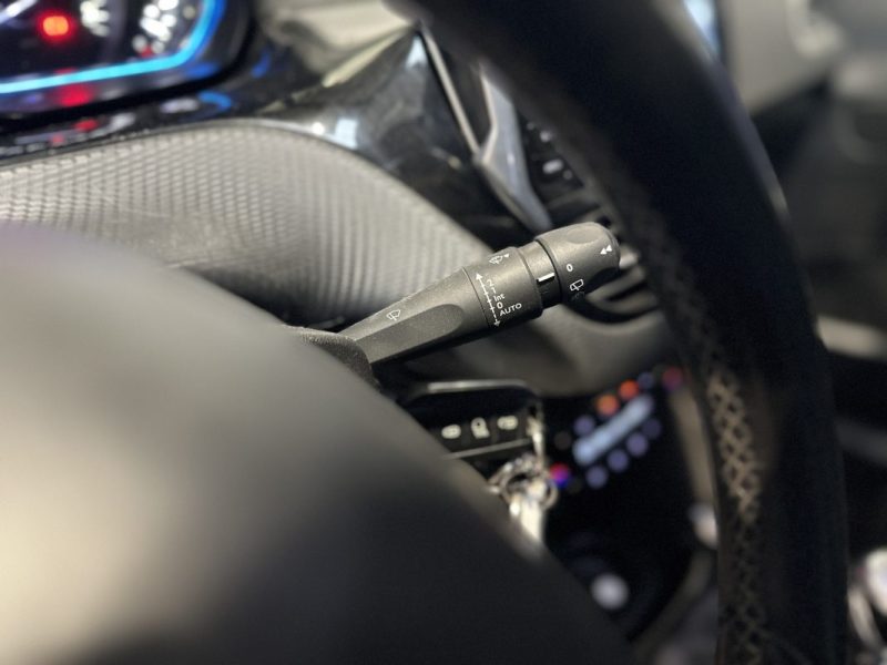 PEUGEOT 2008 1.6 BlueHDi 120ch Urban Cross - KIT DISTRI NEUF