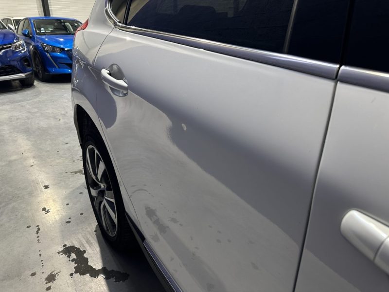 PEUGEOT 2008 1.6 BlueHDi 120ch Urban Cross - KIT DISTRI NEUF