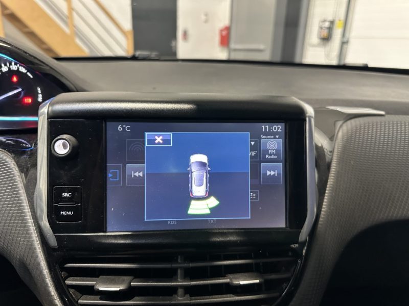 PEUGEOT 2008 1.6 BlueHDi 120ch Urban Cross - KIT DISTRI NEUF