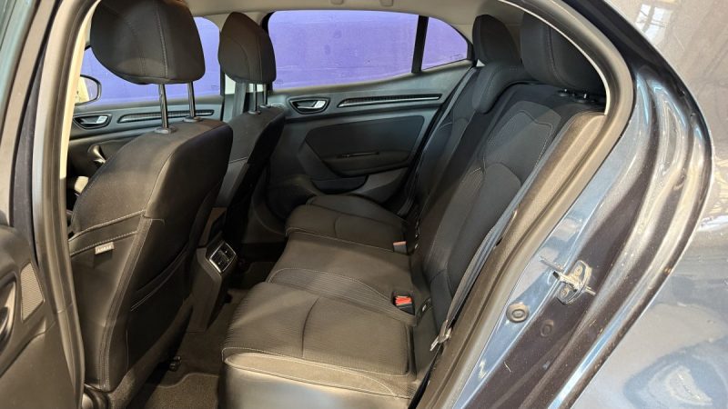 Renault Mégane 4 1.5 dCi 110ch Zen  - Jantes diamantées 17" - Attelage - Aide au maintien de voie