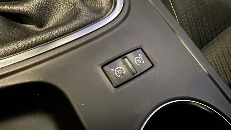 Renault Mégane 4 1.5 dCi 110ch Zen  - Jantes diamantées 17" - Attelage - Aide au maintien de voie