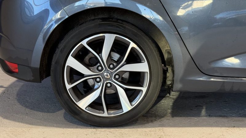 Renault Mégane 4 1.5 dCi 110ch Zen  - Jantes diamantées 17" - Attelage - Aide au maintien de voie