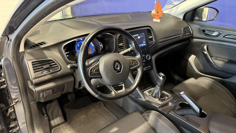 Renault Mégane 4 1.5 dCi 110ch Zen  - Jantes diamantées 17" - Attelage - Aide au maintien de voie