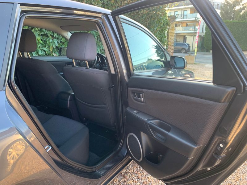 MAZDA 3 1.6 MZ-CD 110 KAMAE 2007