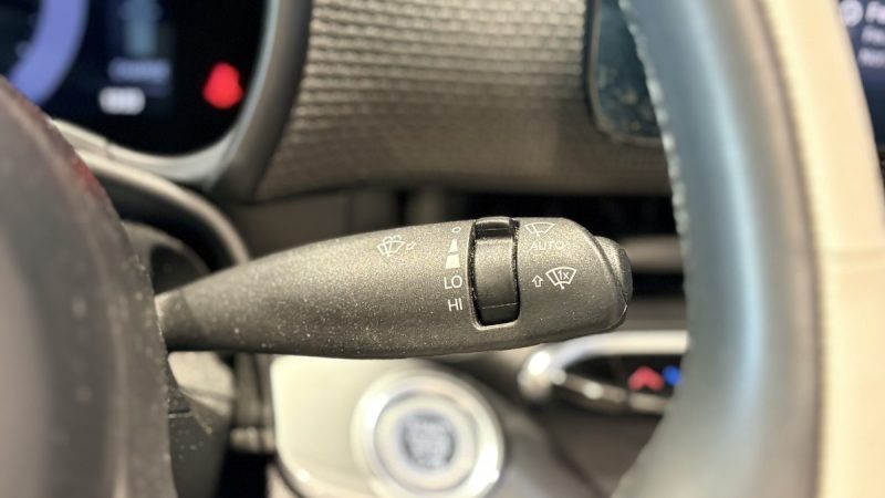 Fiat 500c e 118CH - LA PRIMA - 2020- Appel car Play - intérieur  cuir - Phare full led 