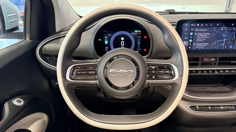 Fiat 500c e 118CH - LA PRIMA - 2020- Appel car Play - intérieur  cuir - Phare full led 