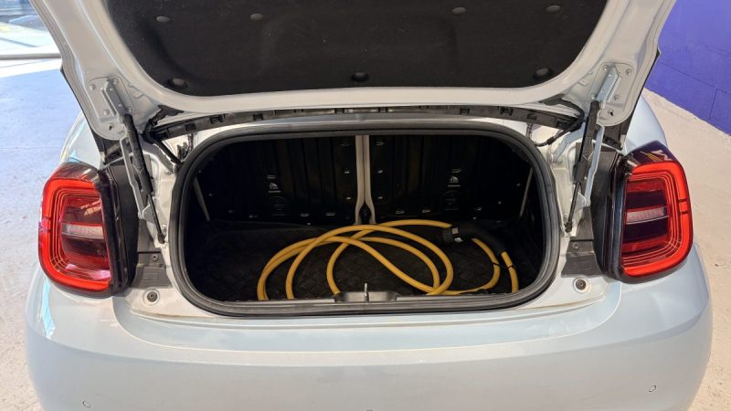 Fiat 500c e 118CH - LA PRIMA - 2020- Appel car Play - intérieur  cuir - Phare full led 