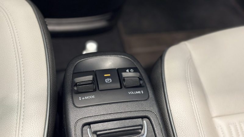 Fiat 500c e 118CH - LA PRIMA - 2020- Appel car Play - intérieur  cuir - Phare full led 