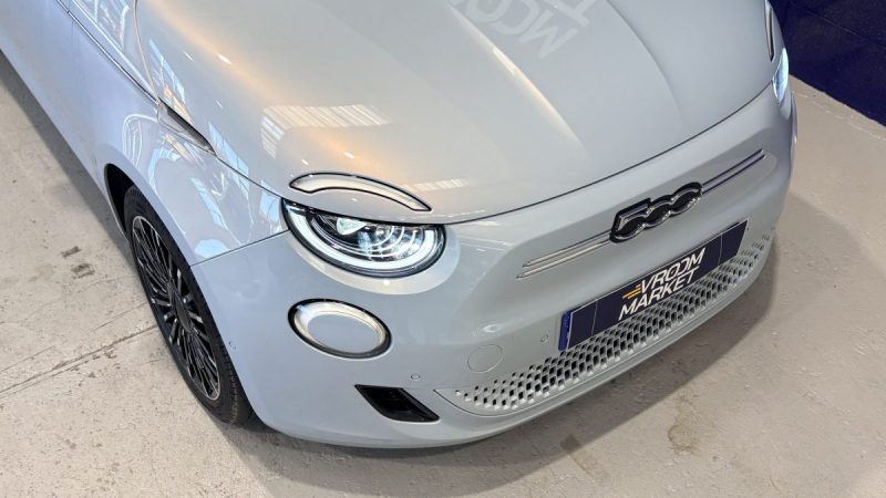 Fiat 500c e 118CH - LA PRIMA - 2020- Appel car Play - intérieur  cuir - Phare full led 